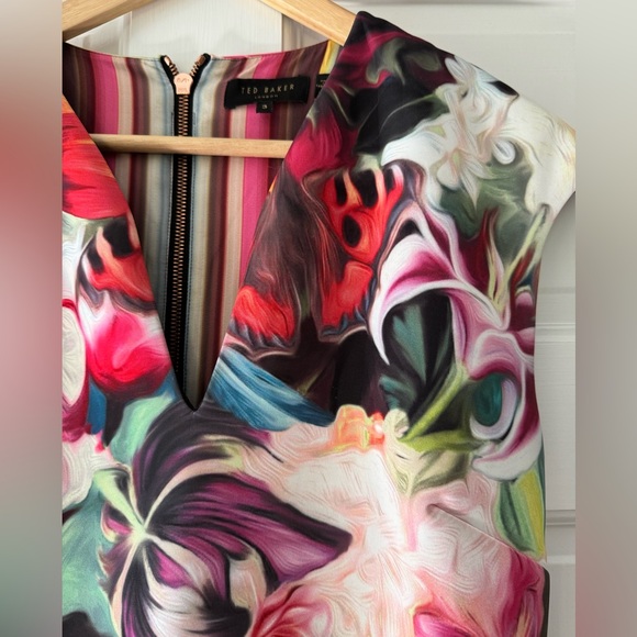 Ted Baker Gorgeous Floral Dress - Picture 3 of 3